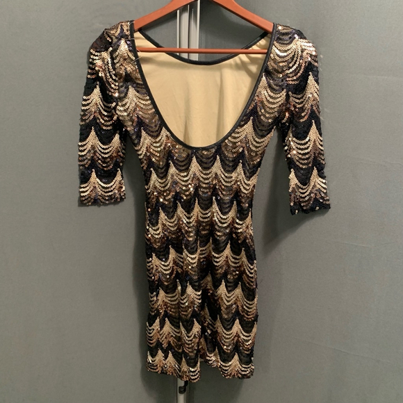B14-Women's Windsor Black & Gold Sequined Mini Dress Size Small - Picture 5 of 7